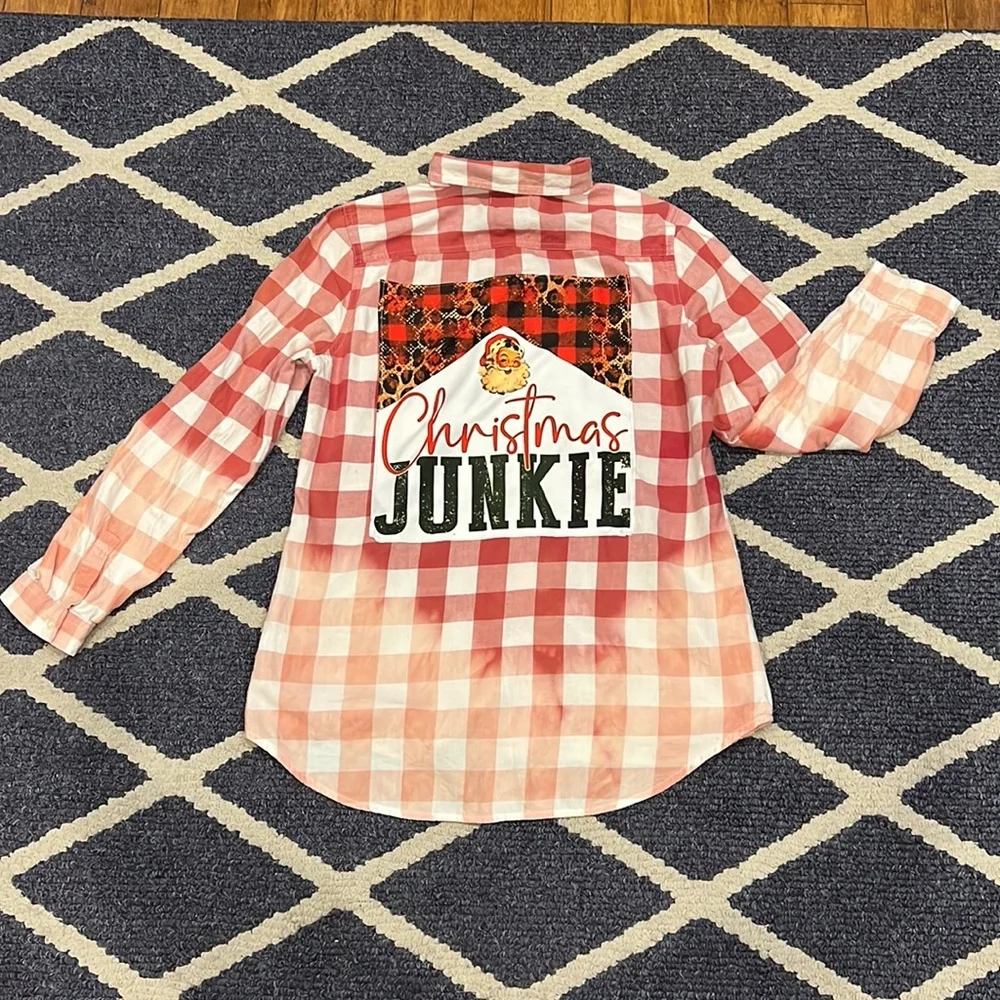 Upcycle flannel xmas bleach button shirt - Picture 2 of 7